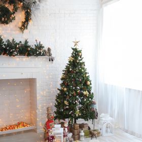 Albero di Natale 450 rami h. 150 cm, bacche e pigne, New Sestriere Santa's House